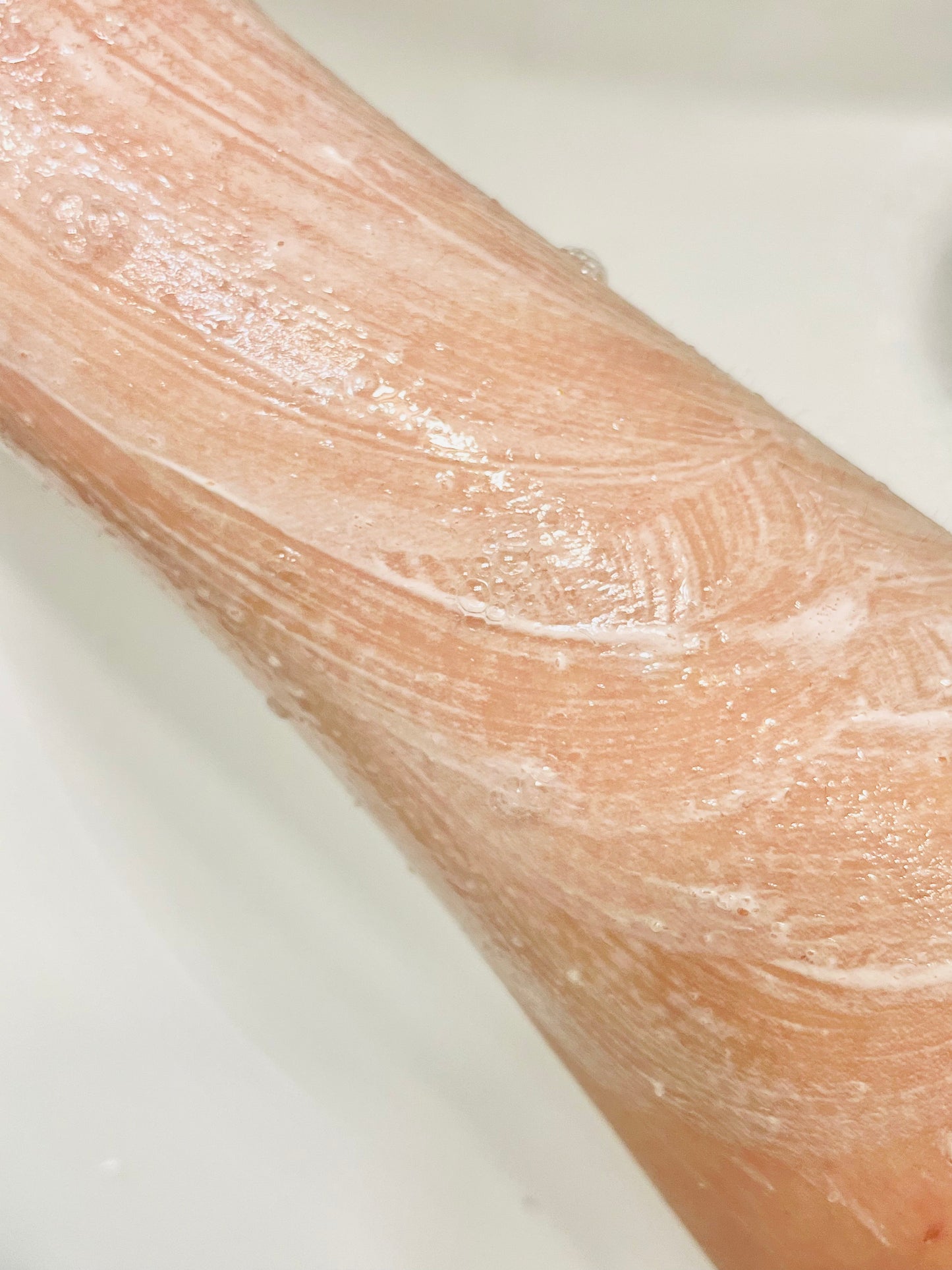 Foaming Scrub with Himalayan Pink Salt
